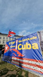 Jornada por Cuba, 18 05 22 Place de Luxembourg